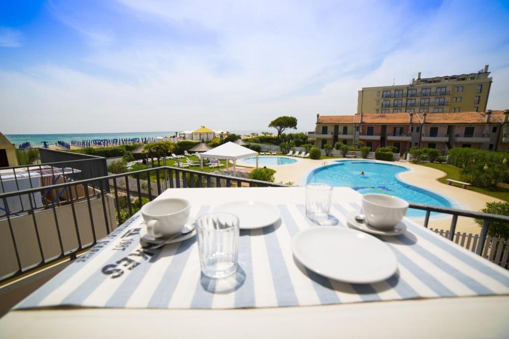 Residence Porto Sole Cavallino-Treporti Exteriör bild